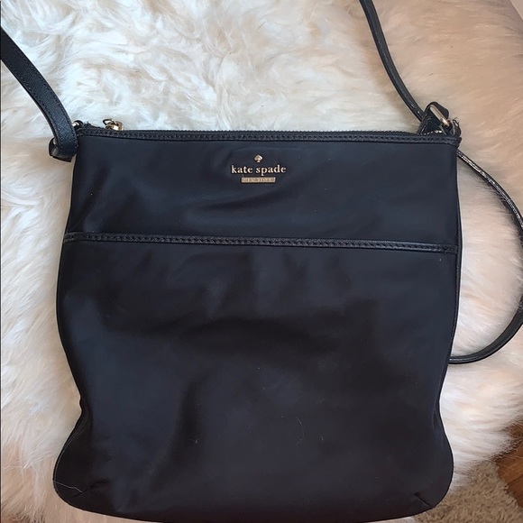 kate spade Handbags - Kate Spade Crossbody